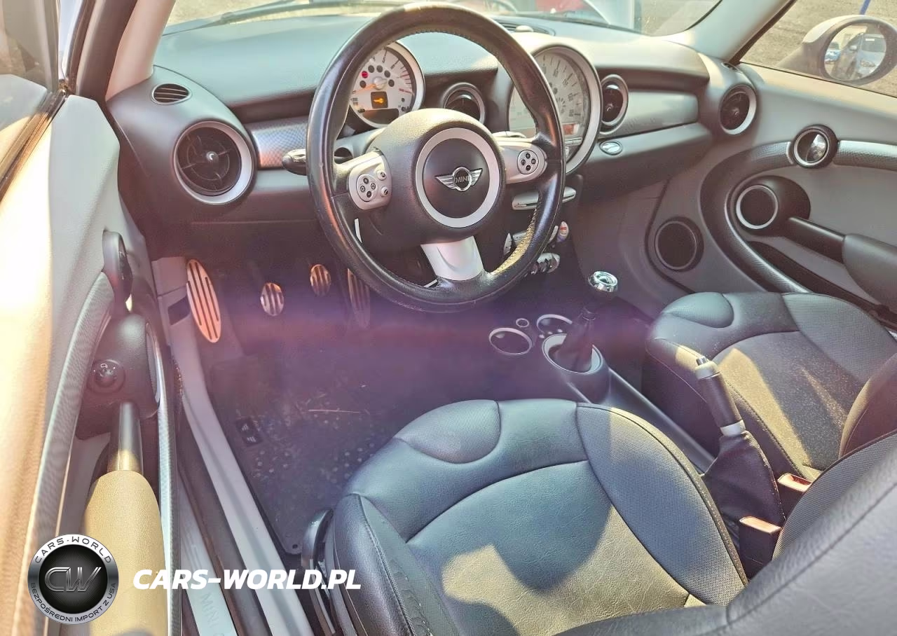 2007 Mini Cooper S VIN:WMWMF73557TL85058 - 8