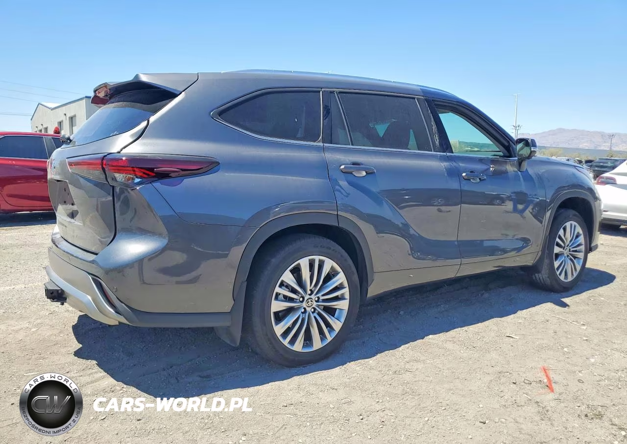 2025 Toyota Highlander Hybrid Platinum VIN:5TDEBRCH7SS646691 - 3