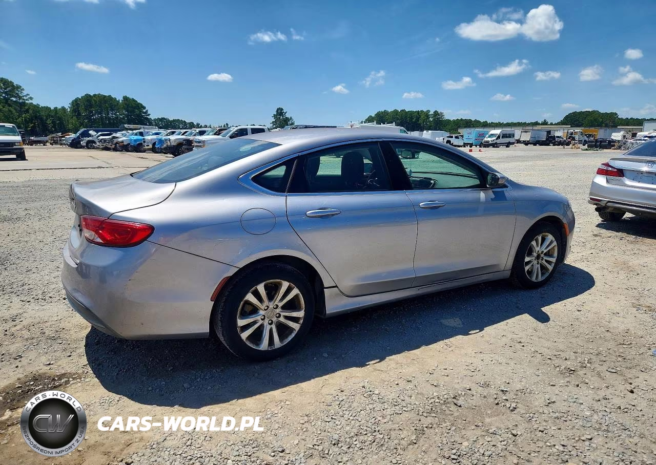 2015 Chrysler 200 Limited VIN:1C3CCCAB8FN654573 - 3