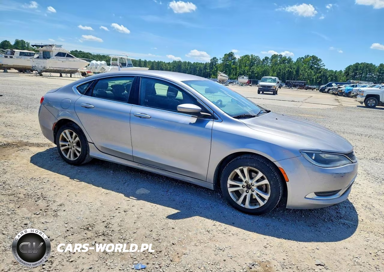 2015 Chrysler 200 Limited VIN:1C3CCCAB8FN654573 - 4