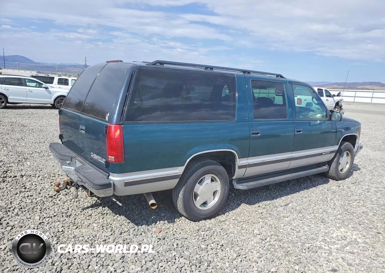 1997 Chevrolet Suburban K1500 VIN:3GNFK16R8VG117402 - 3