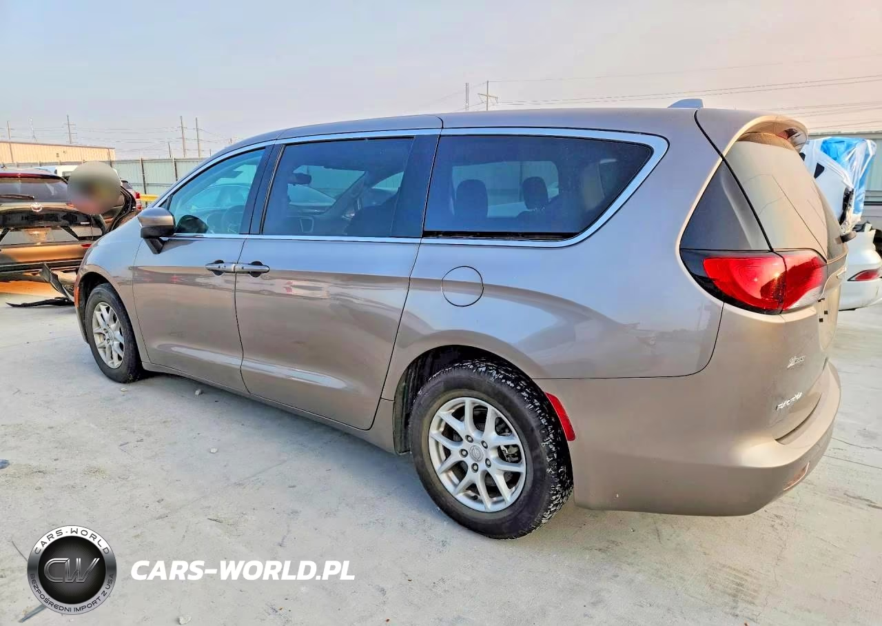 2017 Chrysler Pacifica Touring VIN:2C4RC1DG5HR541347 - 2