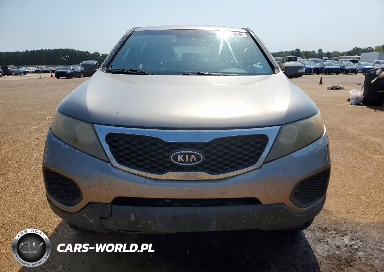 2011 Kia Sorento Lx VIN:5XYKT3A17BG034815 - 5