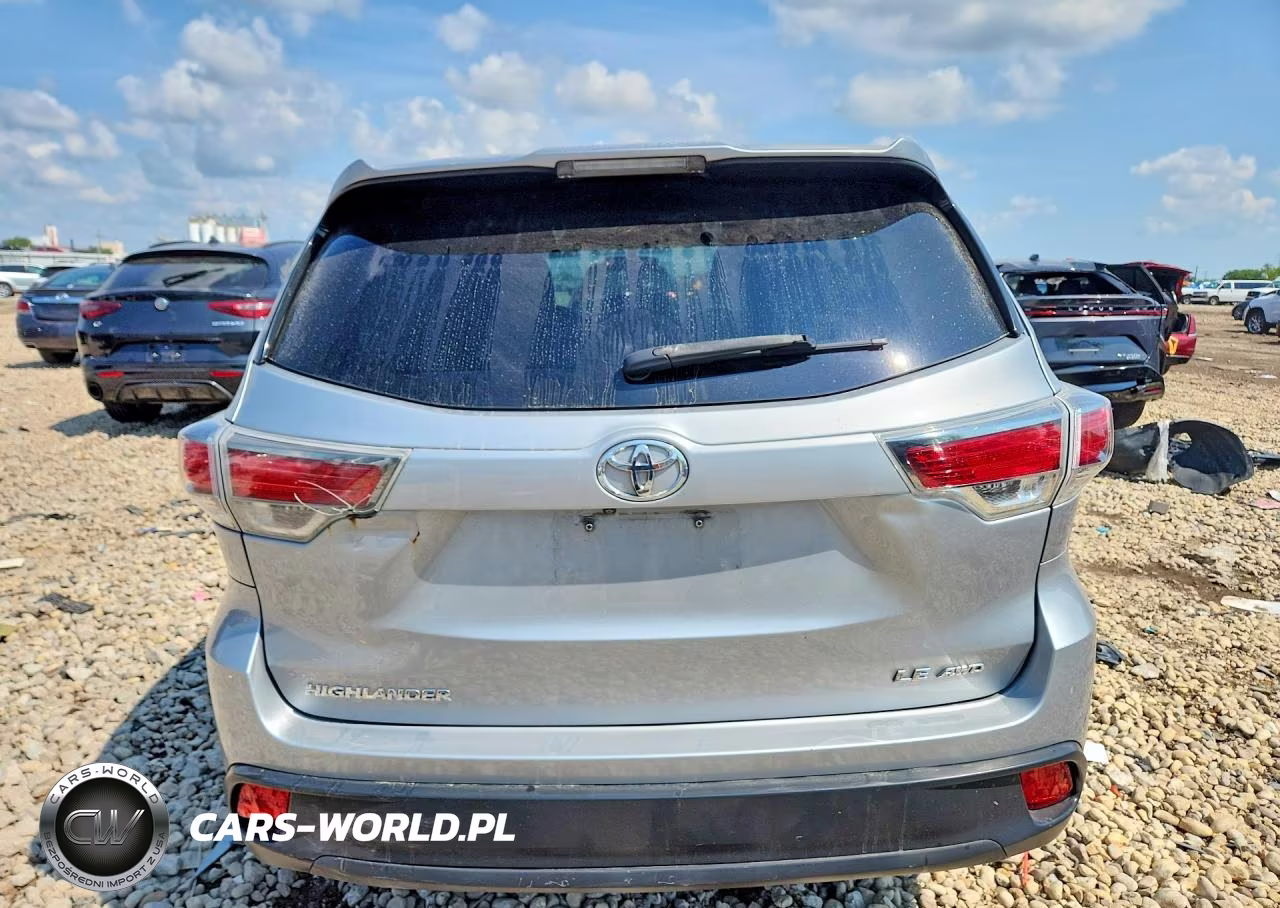 2015 Toyota Highlander Le VIN:5TDBKRFH3FS173442 - 6