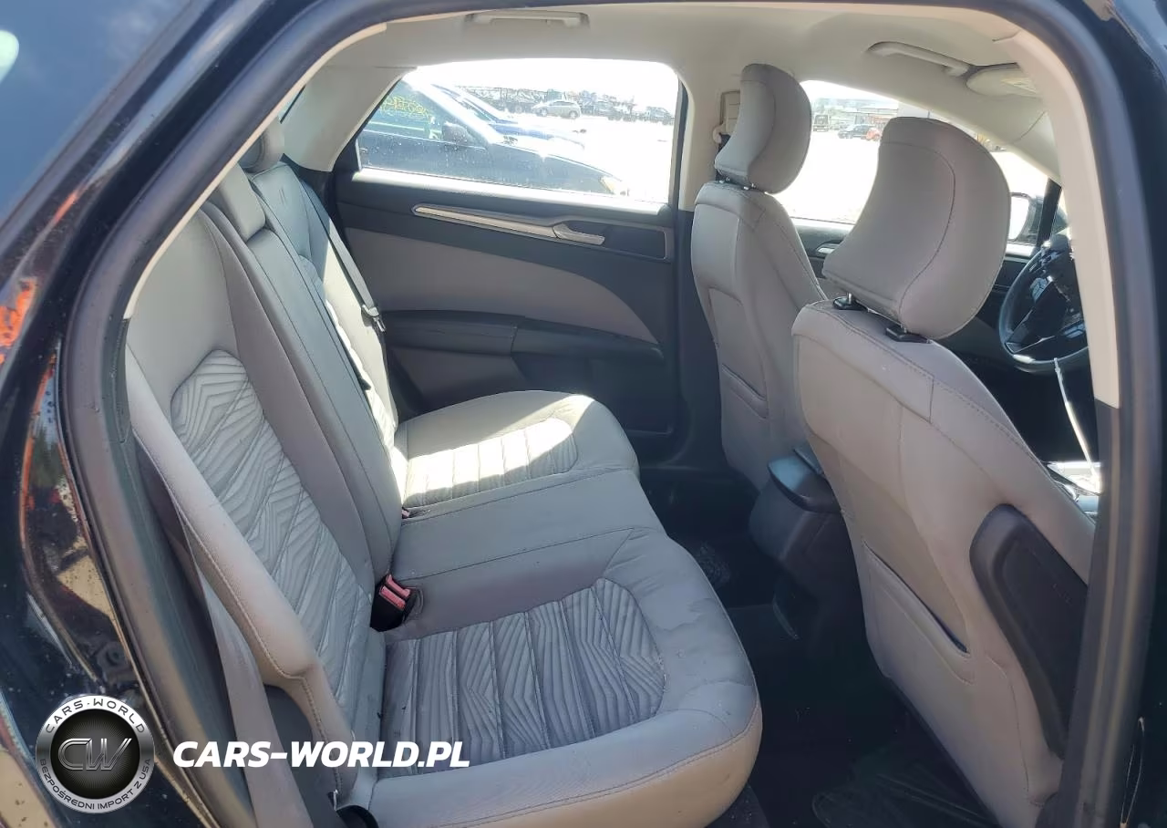 2016 Ford Fusion S VIN:3FA6P0G72GR213444 - 10
