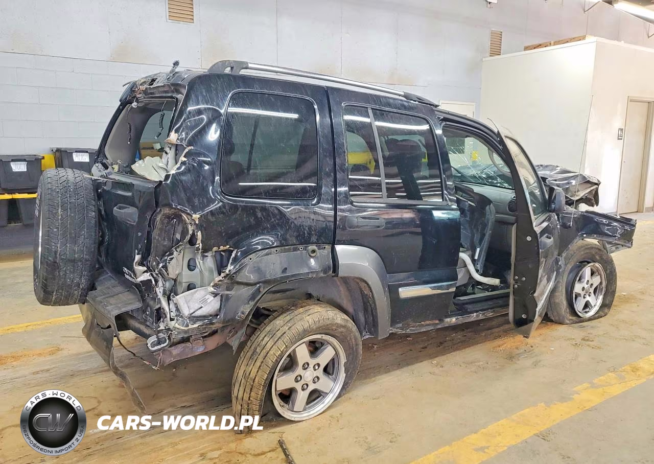 2006 Jeep Liberty Sport VIN:1J4GL48K56W190638 - 3