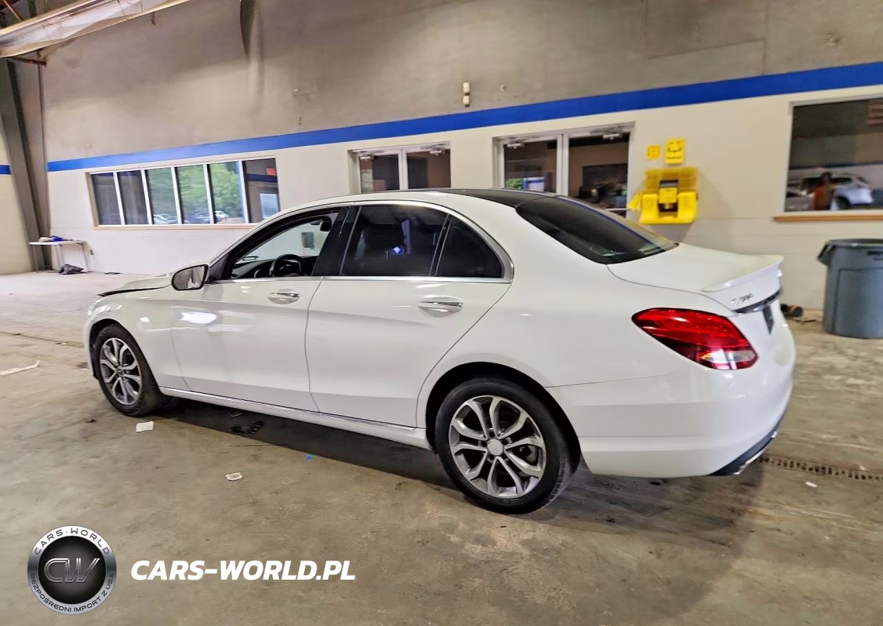 2016 Mercedes-Benz C 300 4Matic VIN:55SWF4KB3GU127074 - 2