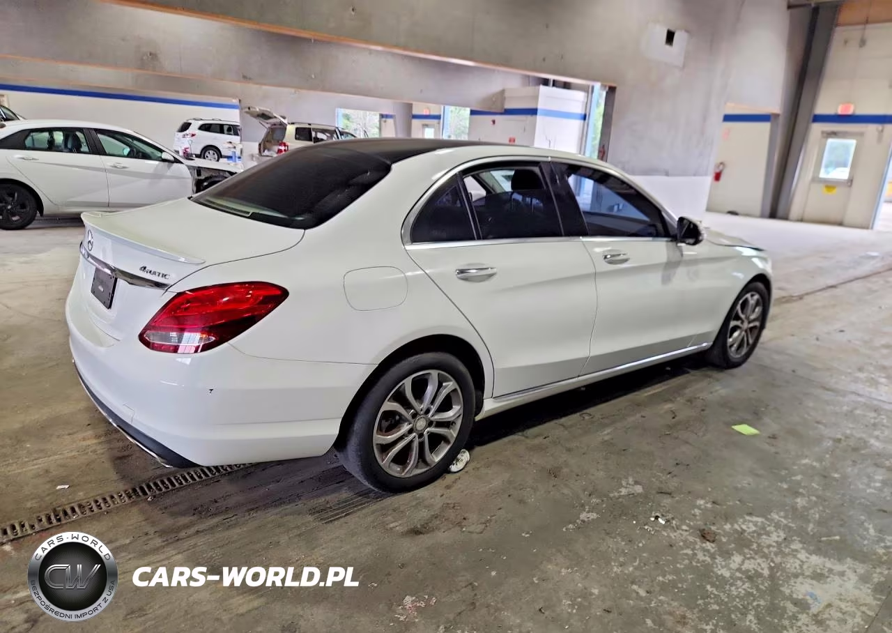 2016 Mercedes-Benz C 300 4Matic VIN:55SWF4KB3GU127074 - 3