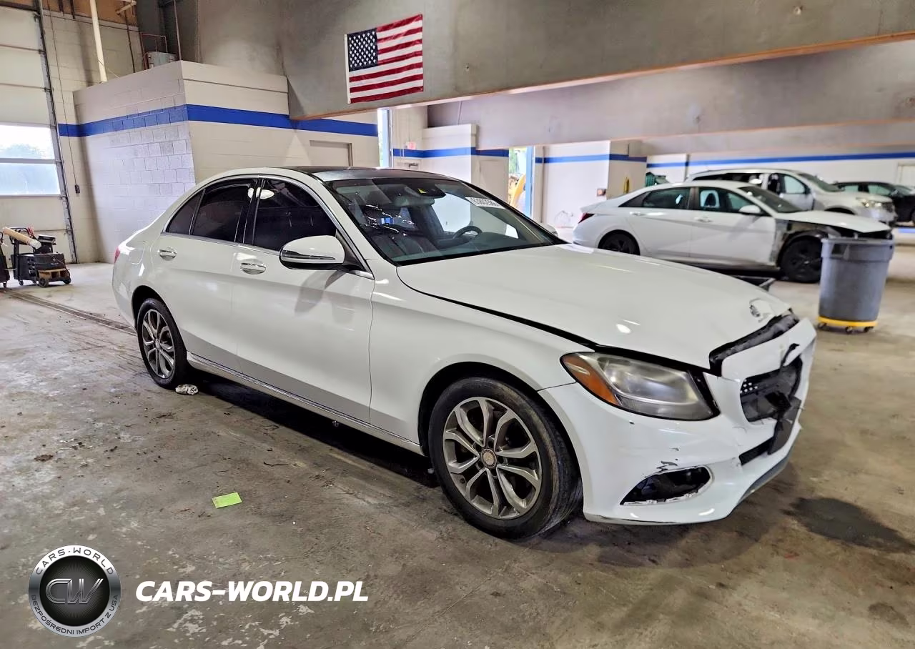 2016 Mercedes-Benz C 300 4Matic VIN:55SWF4KB3GU127074 - 4