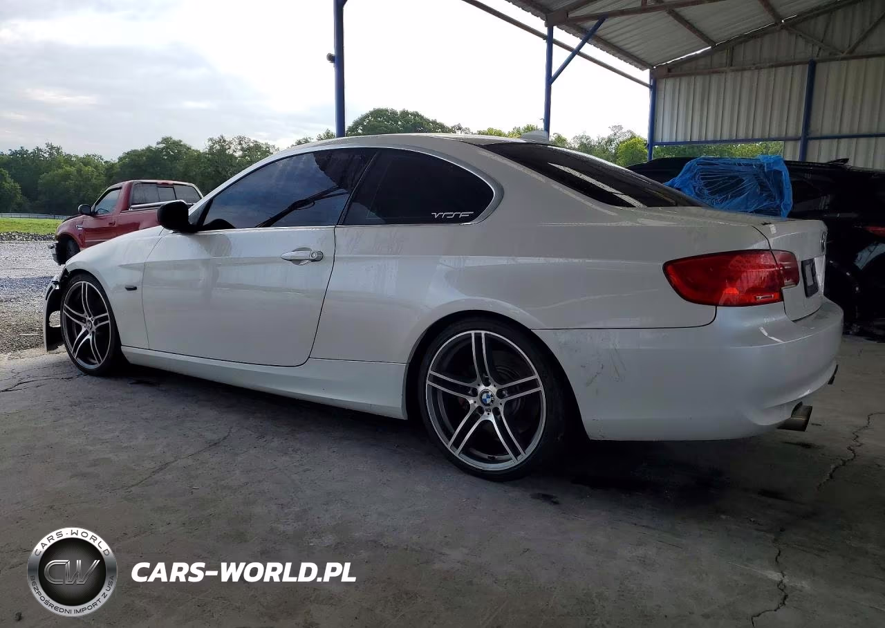 2011 BMW 335 Xi VIN:WBAKF9C52BE620550 - 2