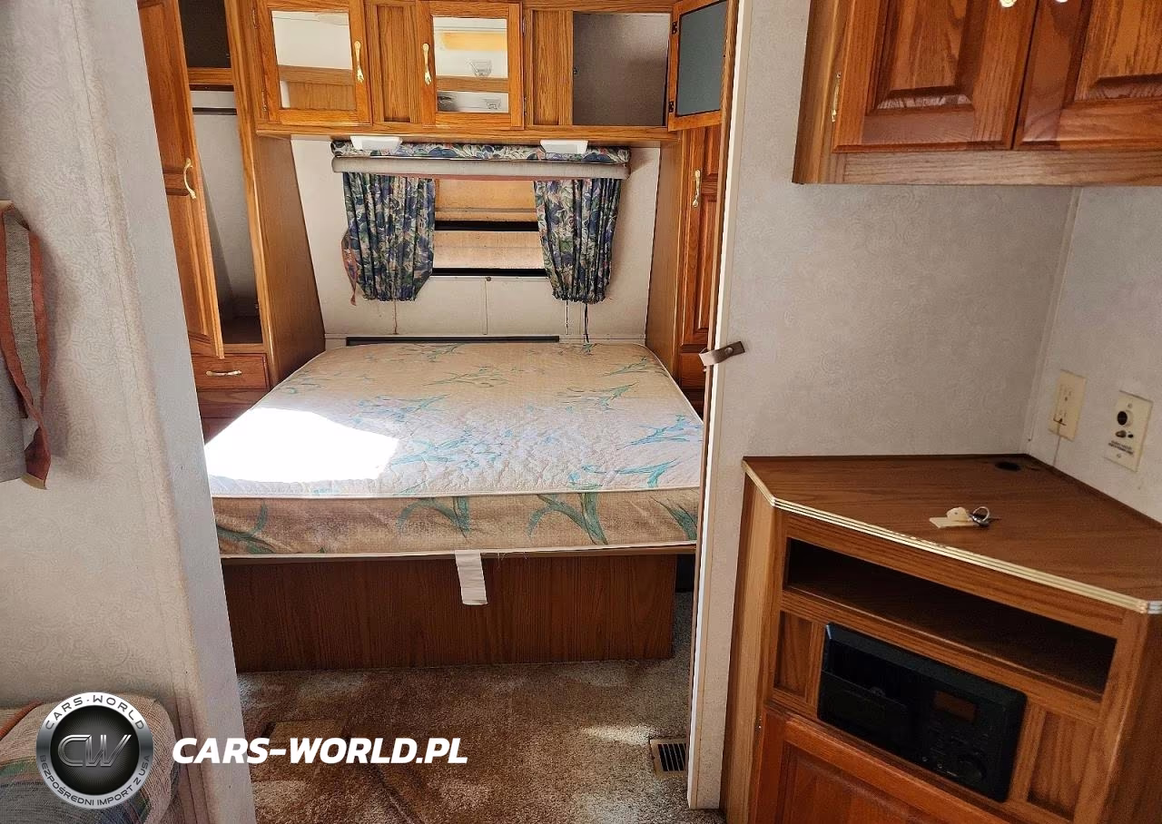 2000 Jayco Eagle Trailers VIN:1UJBJ02P3Y1C20368 - 5