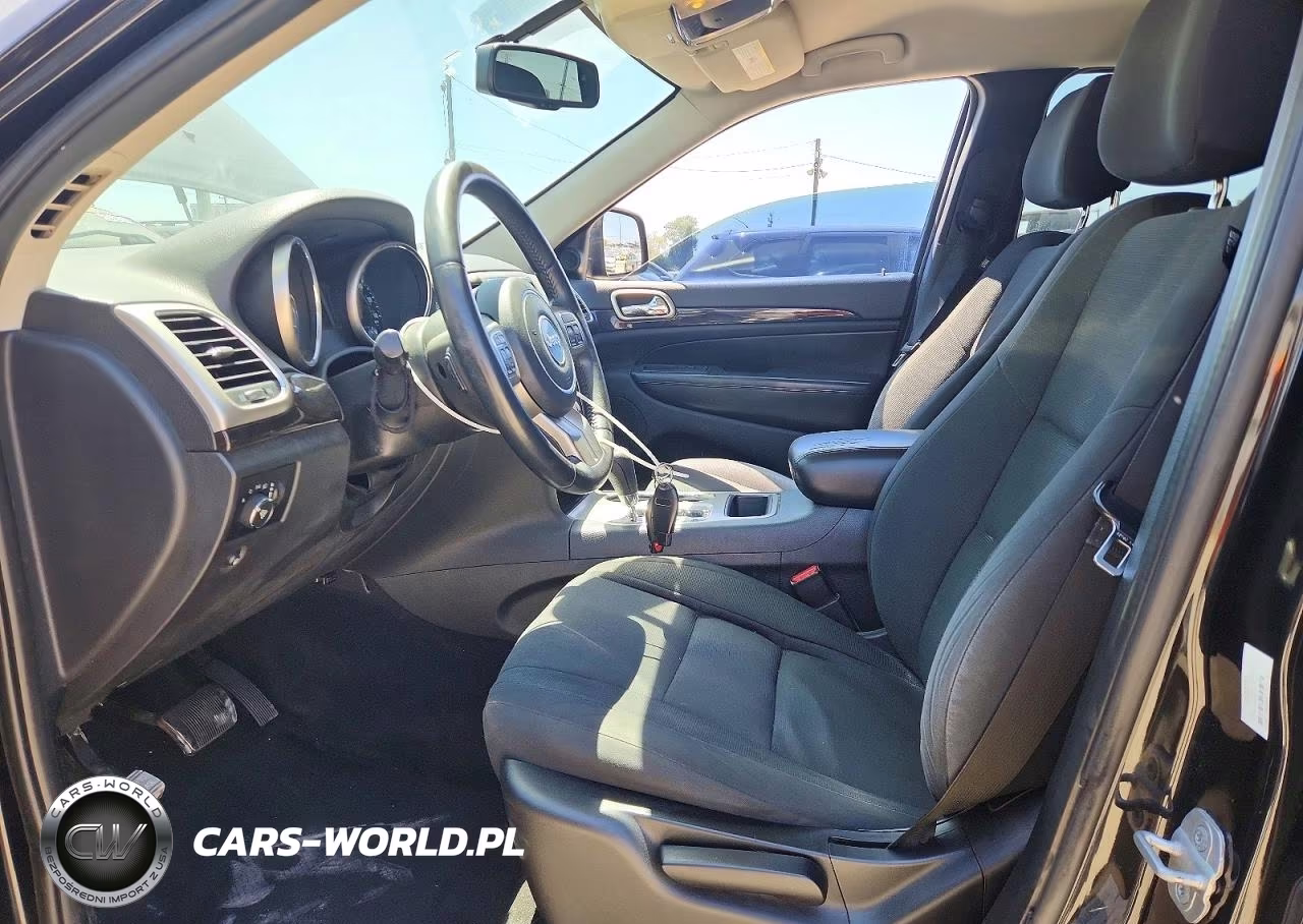 2013 Jeep Grand Cherokee Laredo VIN:1C4RJEAG8DC574072 - 7