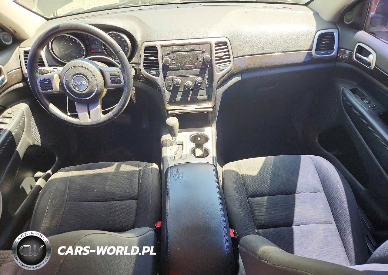 2013 Jeep Grand Cherokee Laredo VIN:1C4RJEAG8DC574072 - 8