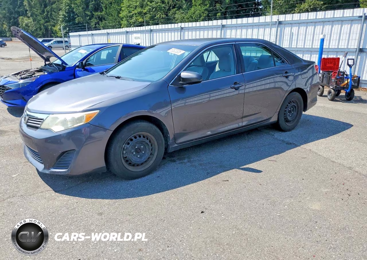 2012 Toyota Camry L – zdjęcie 1 z 12