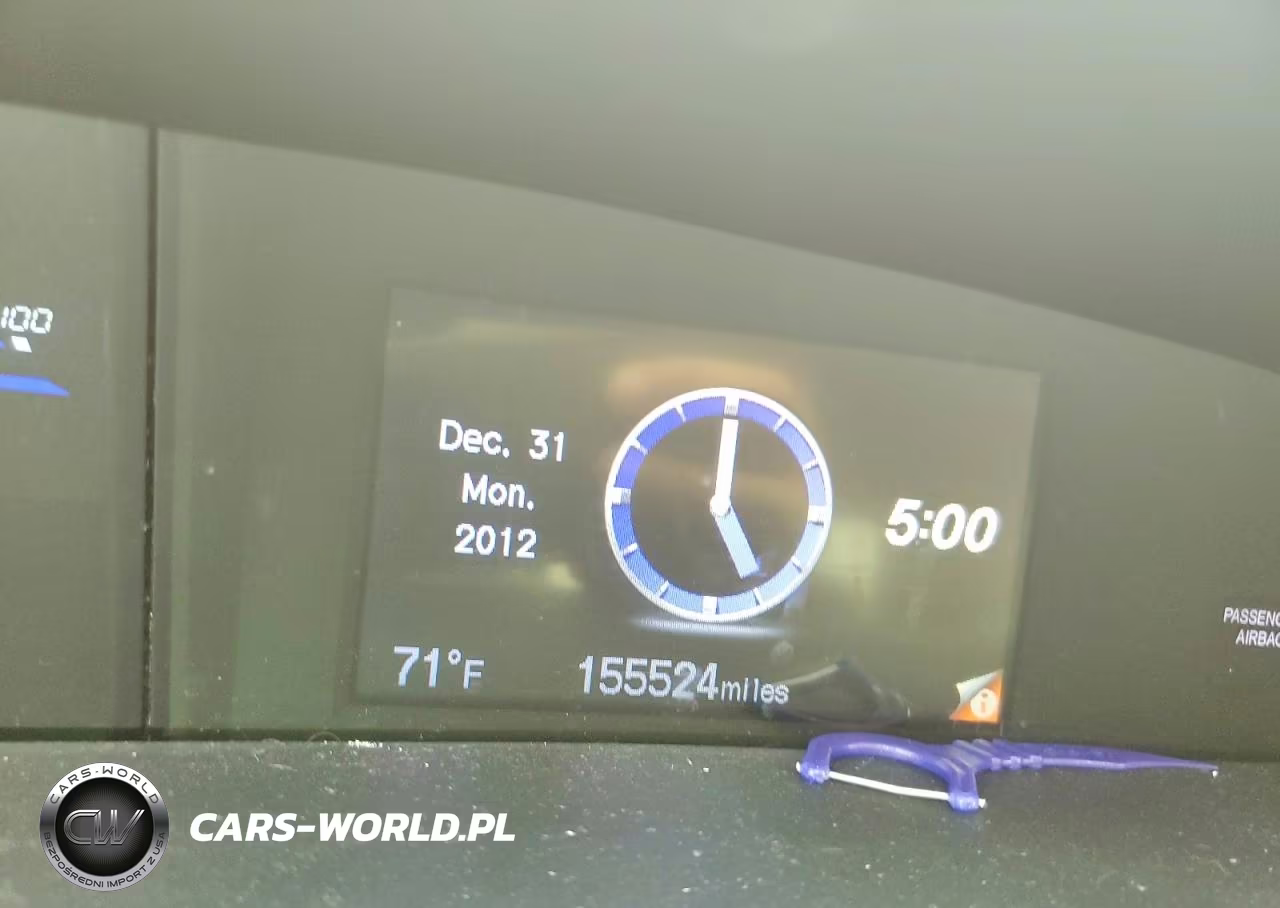 2015 Honda Civic Hybrid L VIN:19XFB4F35FE000590 - 9