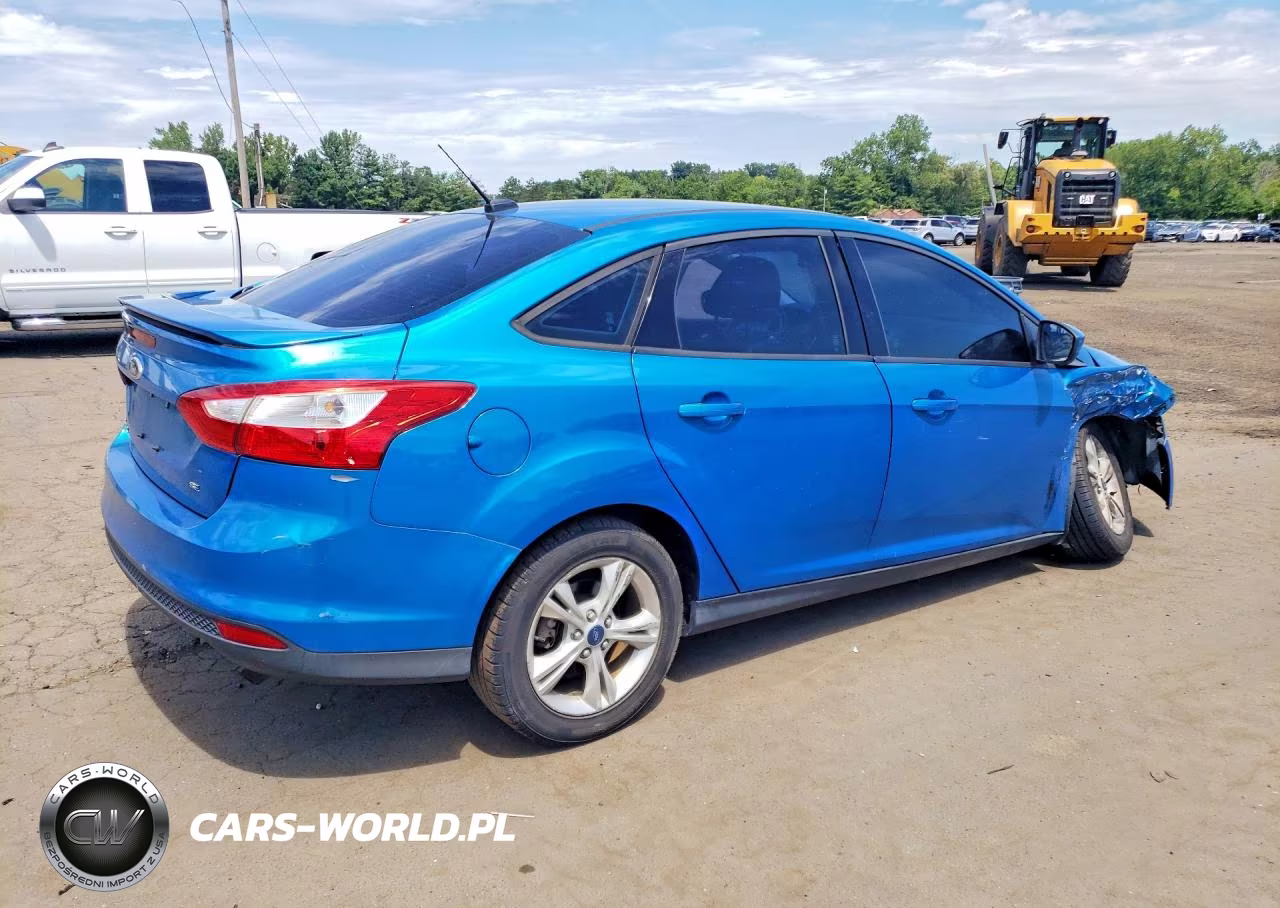 2012 Ford Focus Se VIN:1FAHP3F25CL442211 - 3