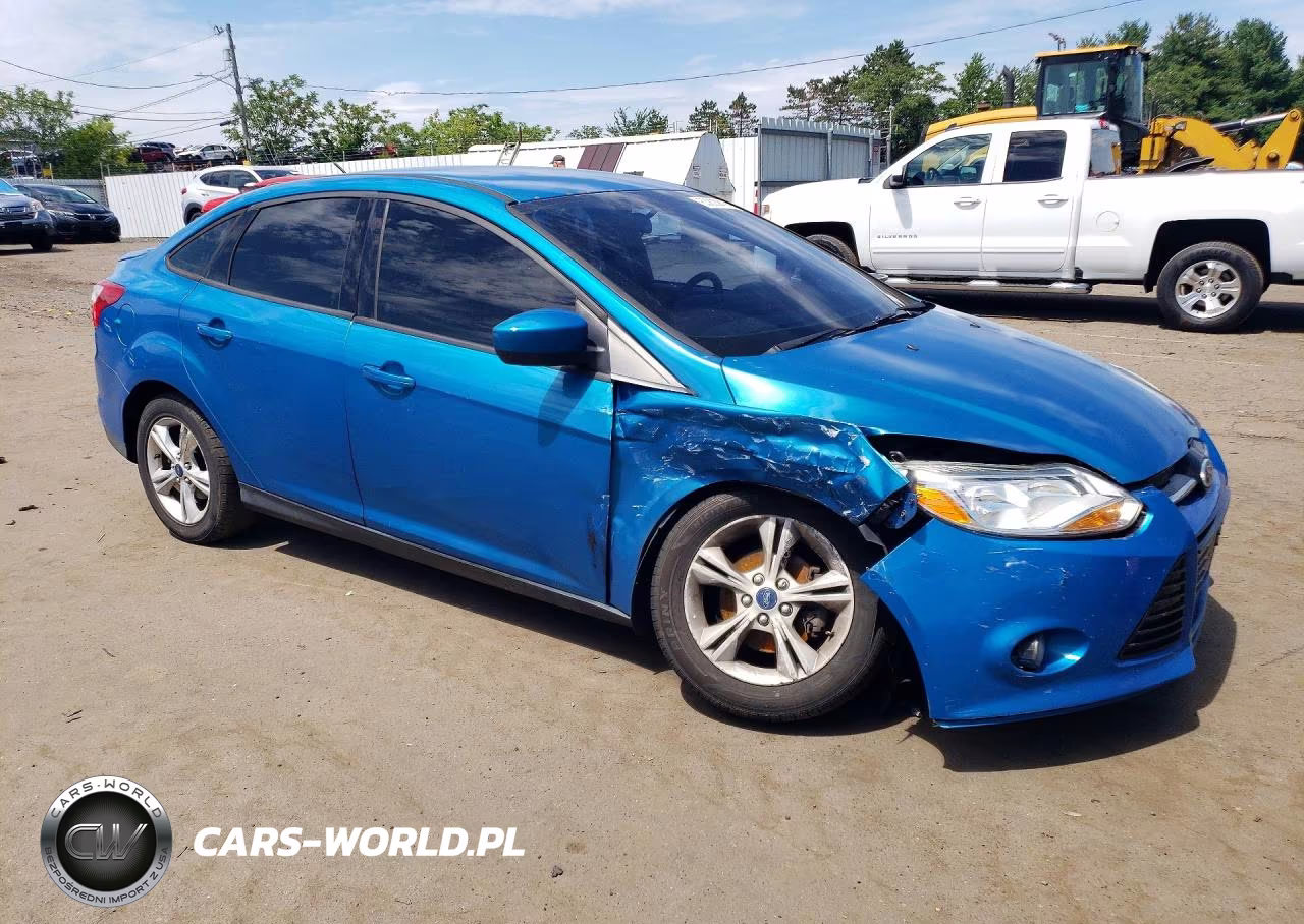 2012 Ford Focus Se VIN:1FAHP3F25CL442211 - 4