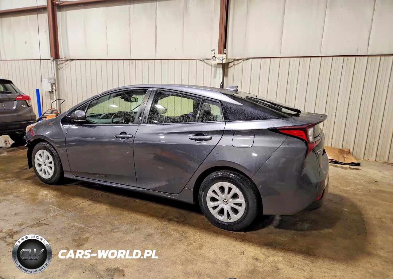 2019 Toyota Prius Le VIN:JTDKARFU3K3075085 - 2