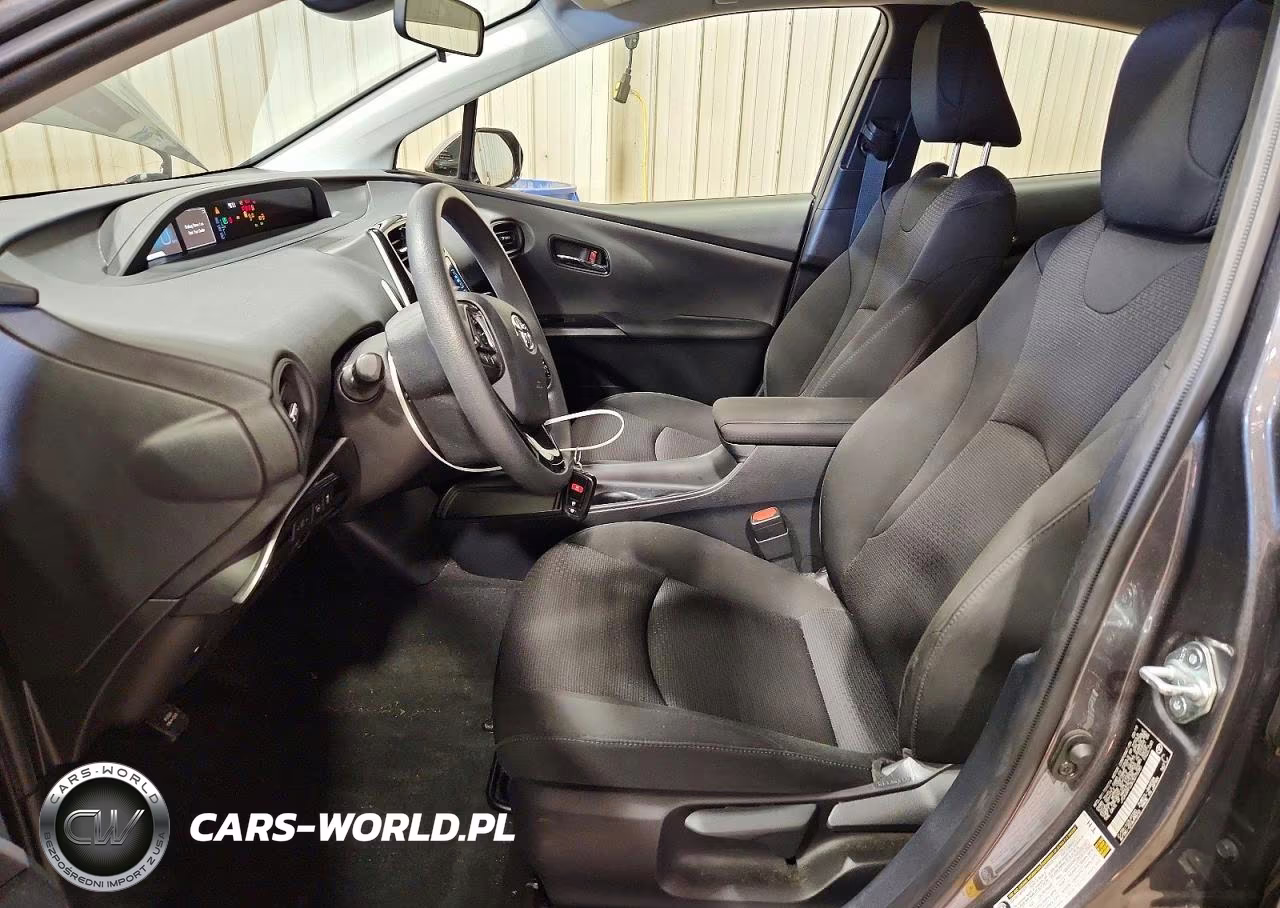 2019 Toyota Prius Le VIN:JTDKARFU3K3075085 - 7
