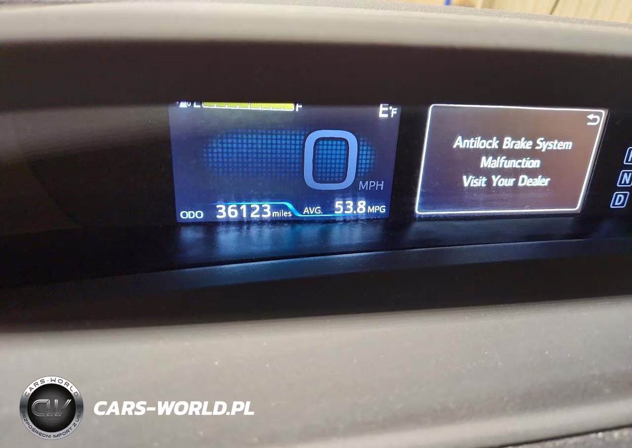 2019 Toyota Prius Le VIN:JTDKARFU3K3075085 - 9