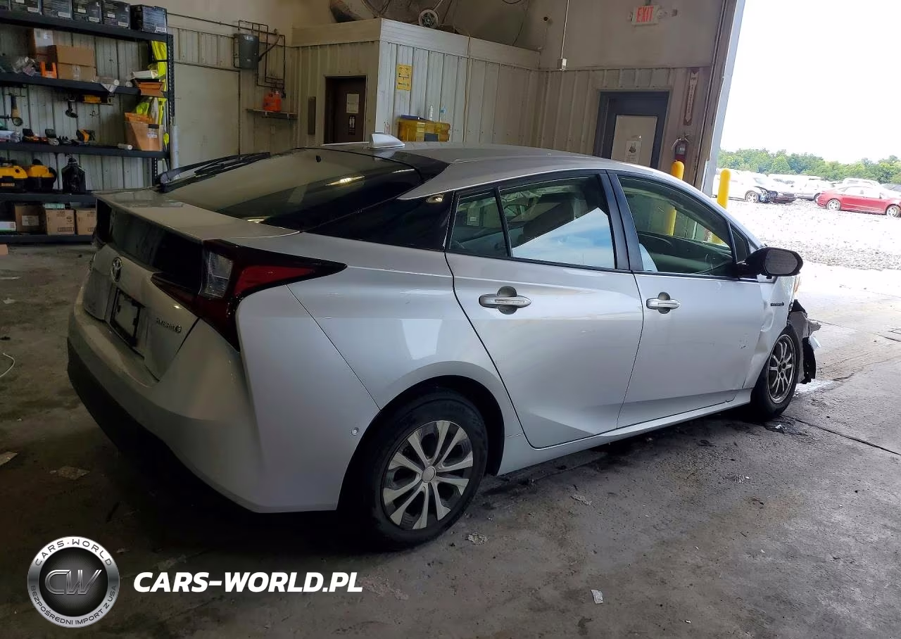 2020 Toyota Prius Le VIN:JTDKARFU0L3118380 - 3