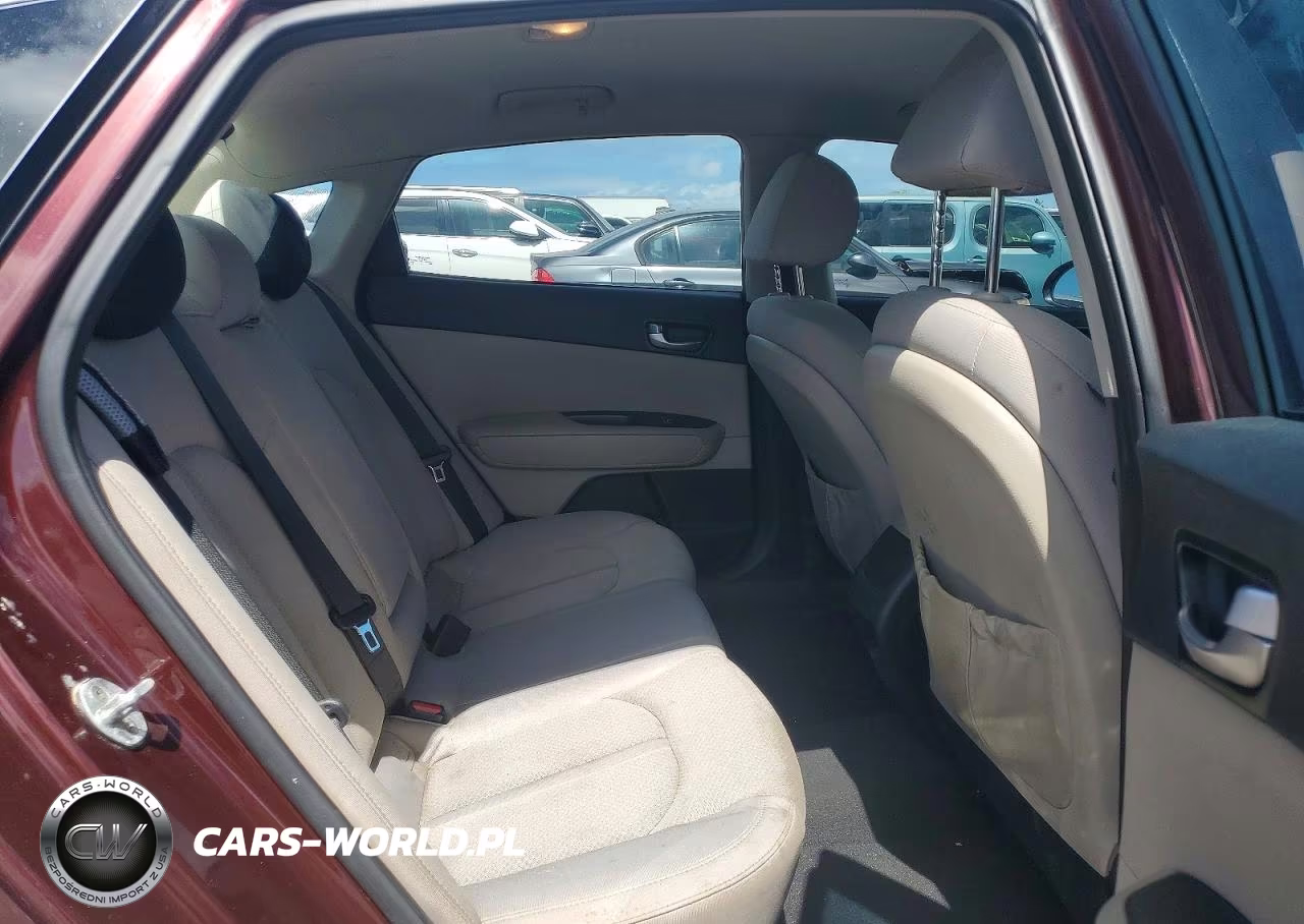2016 Kia Optima Lx VIN:5XXGT4L31GG089847 - 10