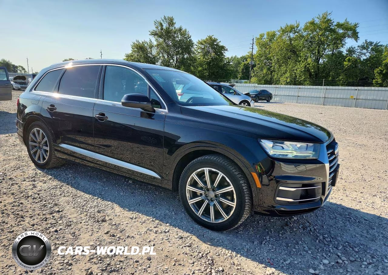 2017 Audi Q7 Premium Plus VIN:WA1LAAF72HD018230 - 4