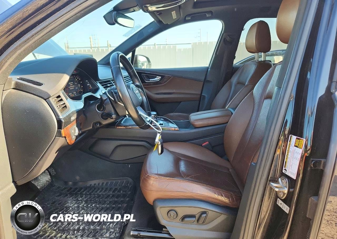 2017 Audi Q7 Premium Plus VIN:WA1LAAF72HD018230 - 7