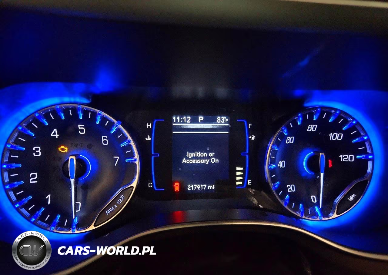 2018 Chrysler Pacifica Touring L VIN:2C4RC1BG5JR120155 - 9