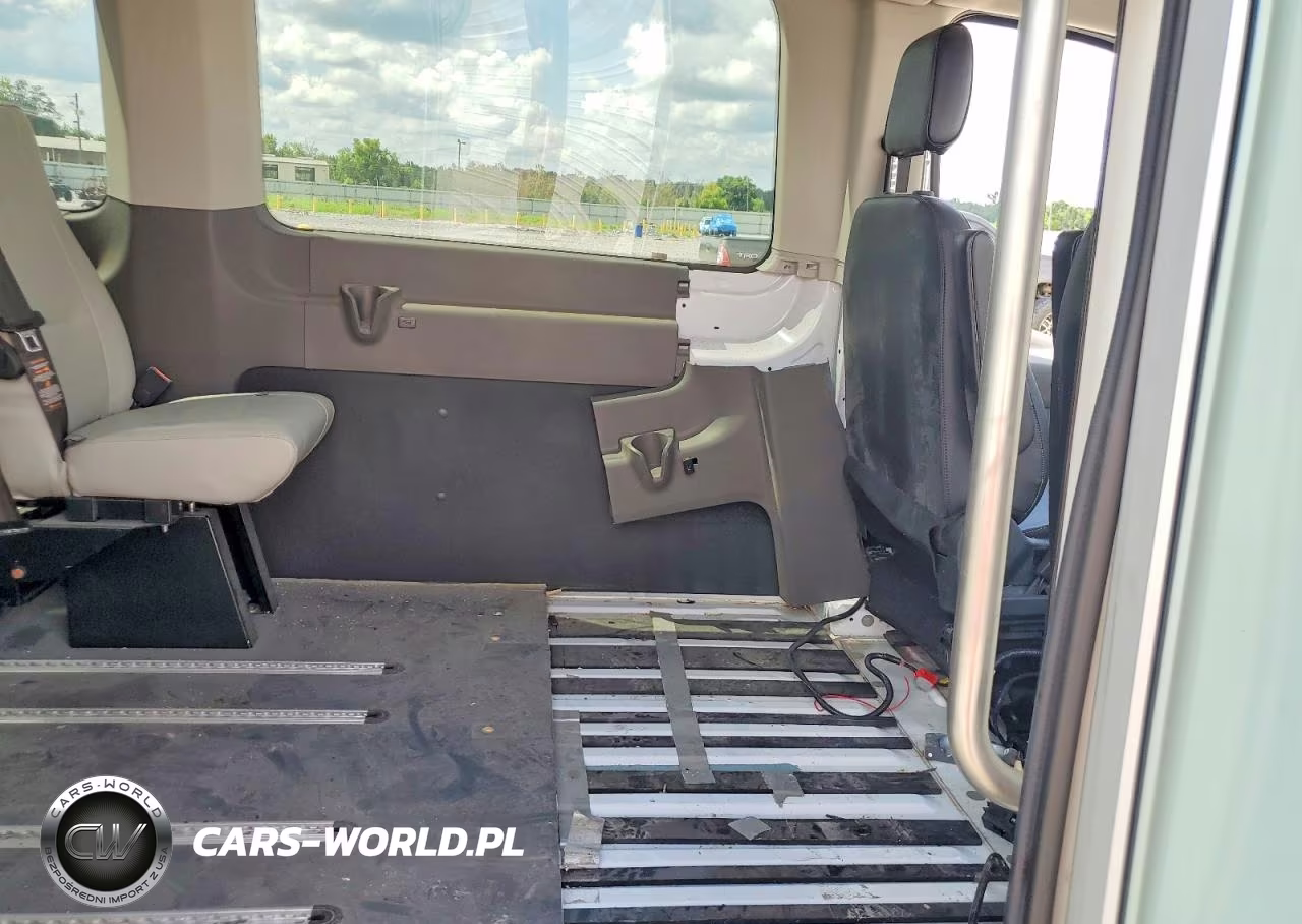 2023 Ford Transit T-350 Hd VIN:1FDVU4X87PKB26315 - 10
