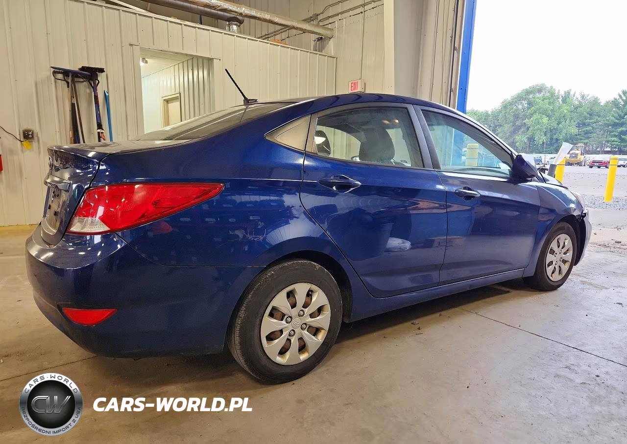 2015 Hyundai Accent Gls VIN:KMHCT4AE7FU892752 - 3