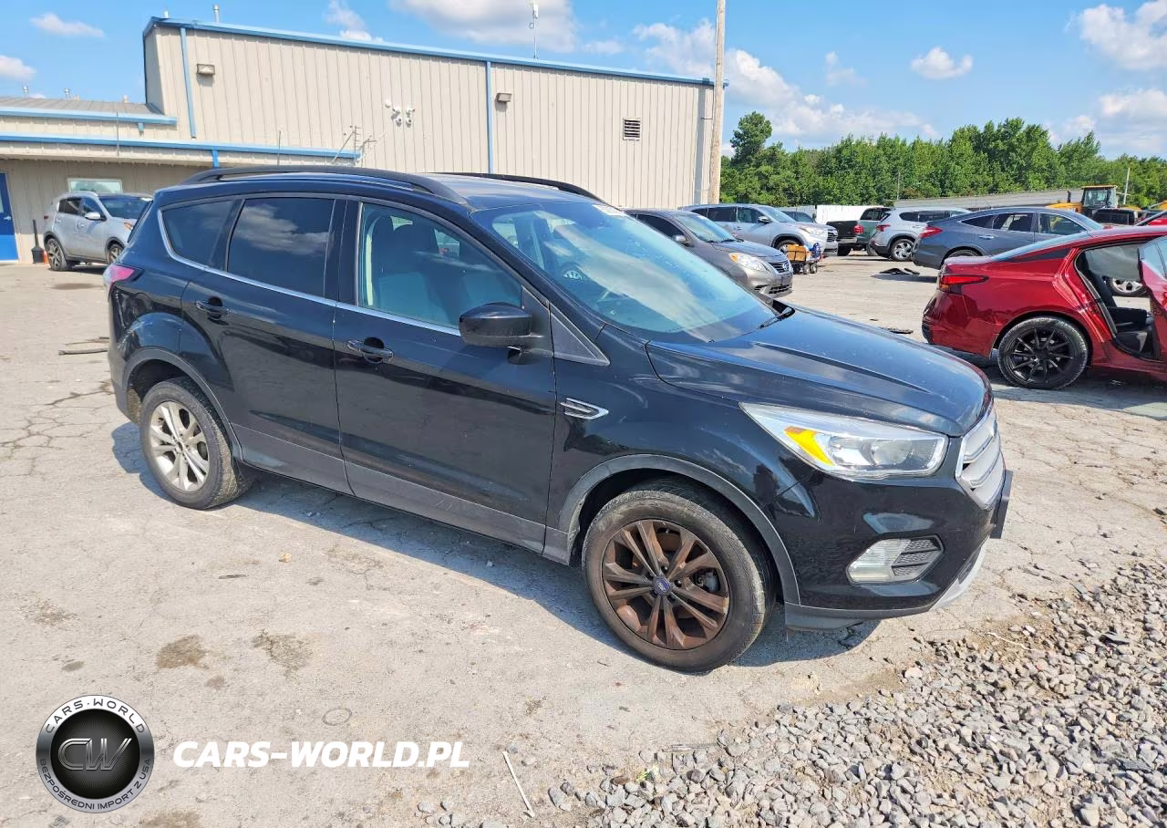2018 Ford Escape Se VIN:1FMCU9GD8JUD58046 - 4