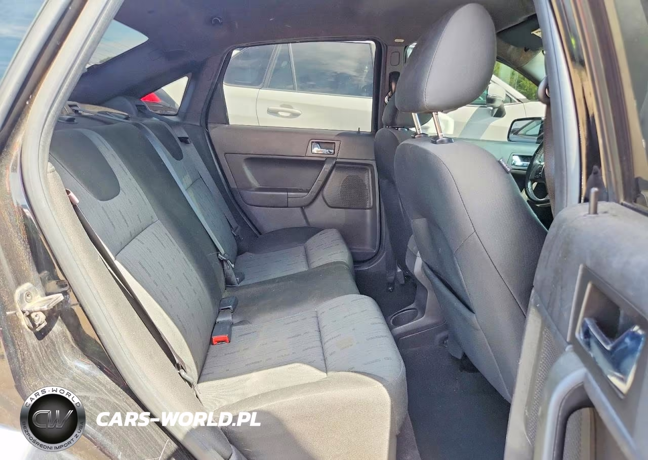 2008 Ford Focus Se VIN:1FAHP35N68W185514 - 10