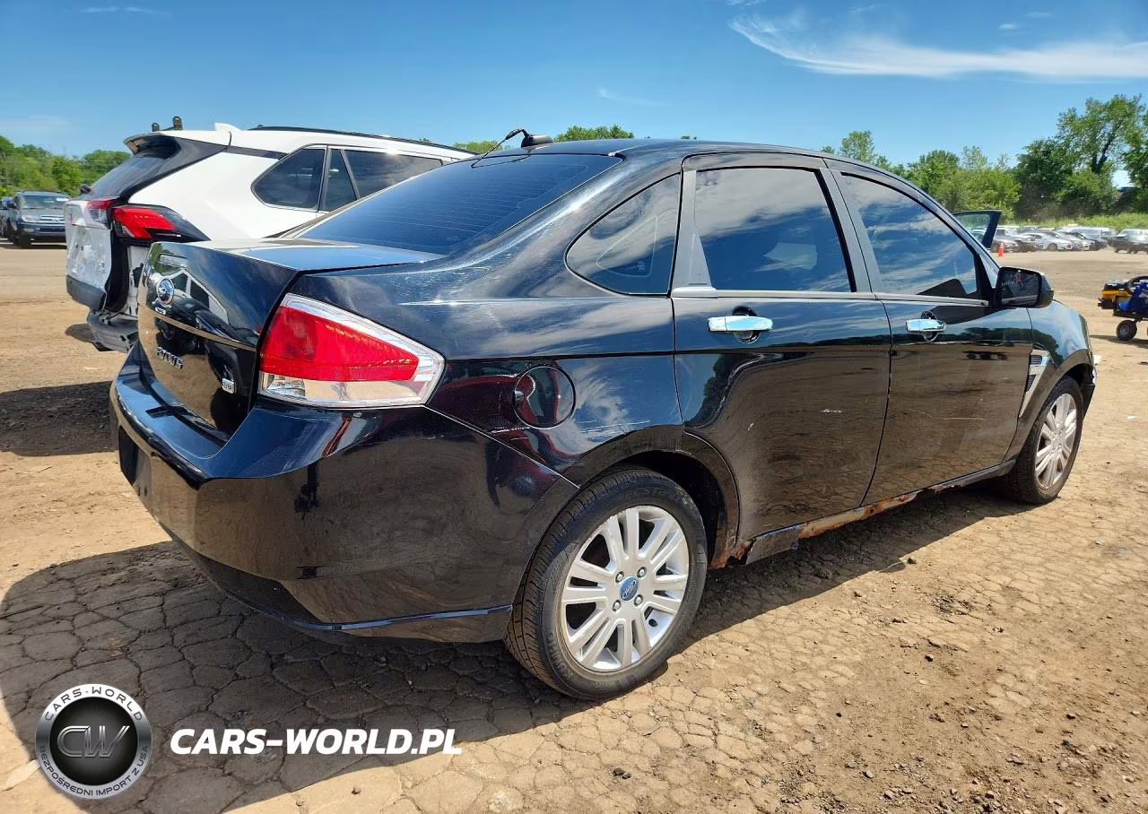 2008 Ford Focus Se VIN:1FAHP35N68W185514 - 3