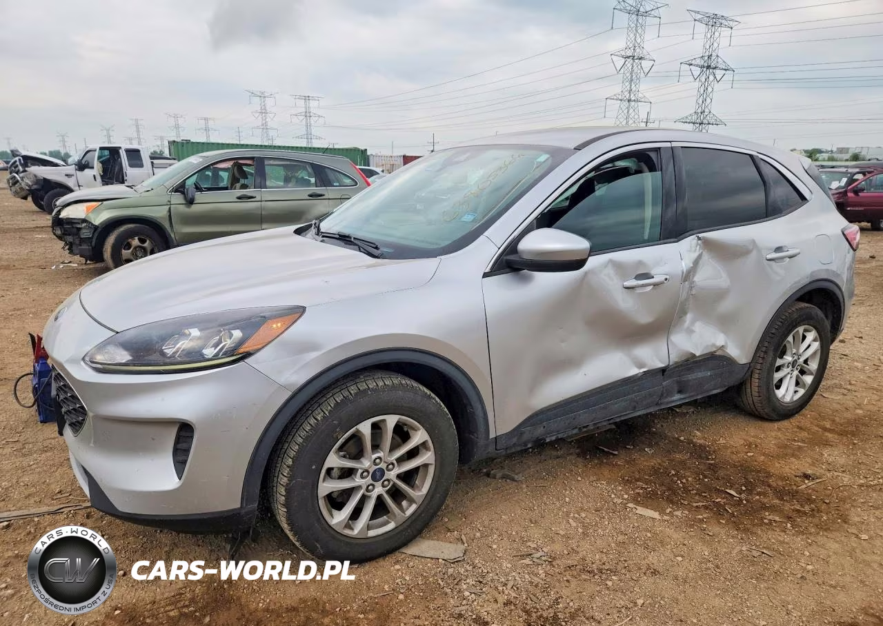 2020 Ford Escape Se