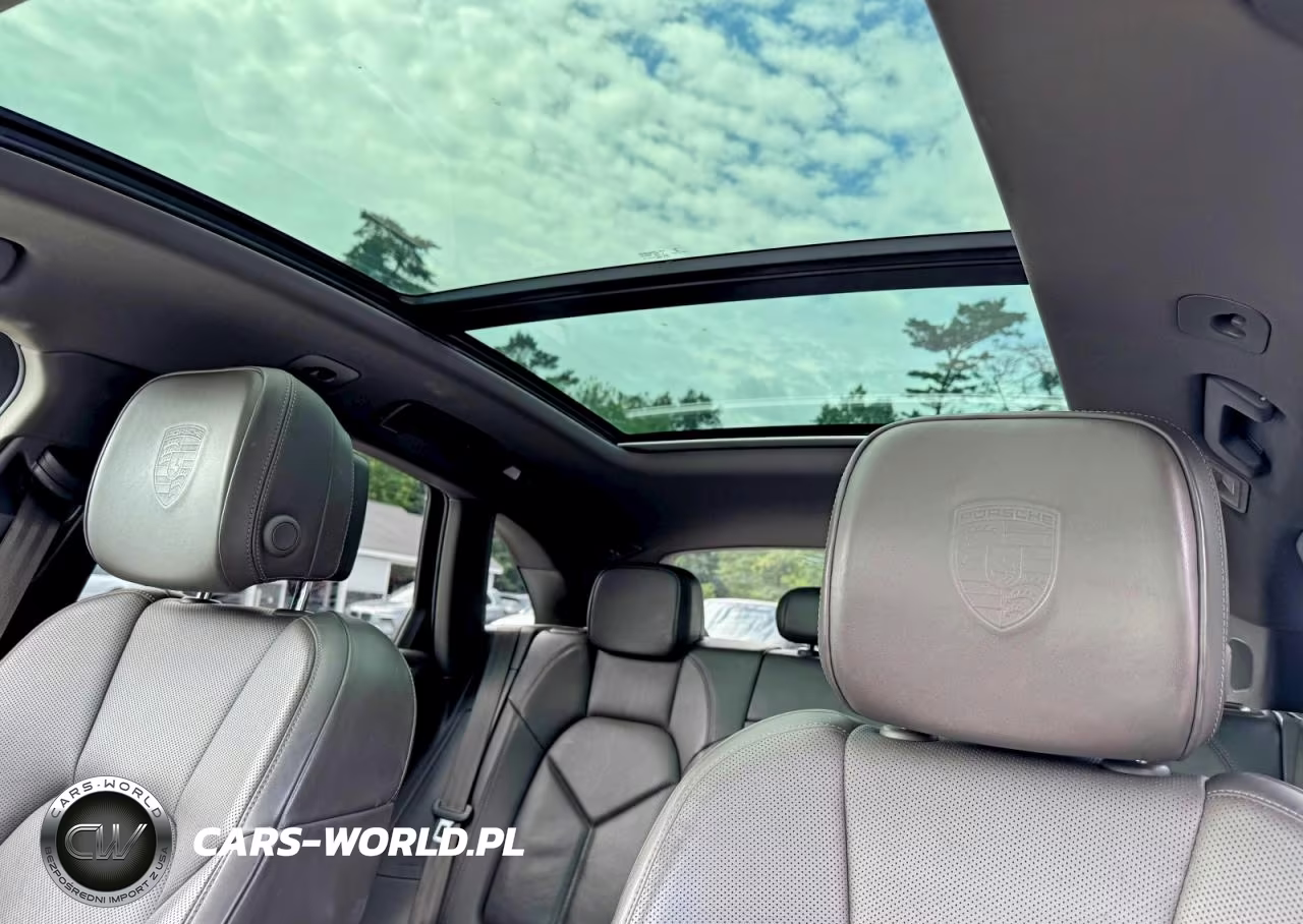 2018 Porsche Macan S VIN:WP1AB2A52JLB33457 - 9
