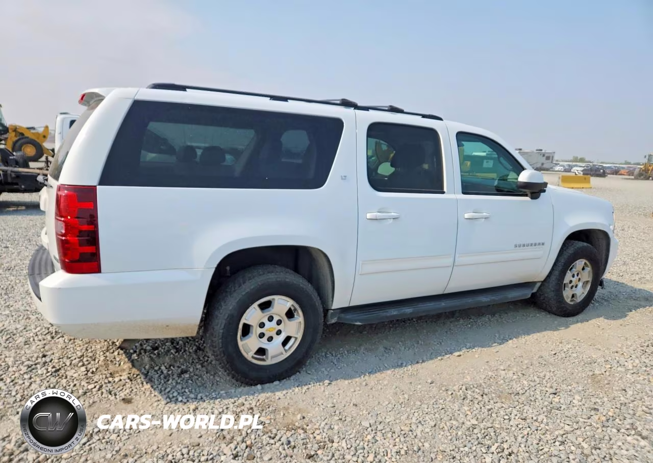2011 Chevrolet Suburban K1500 Lt VIN:1GNSKJE30BR210731 - 3