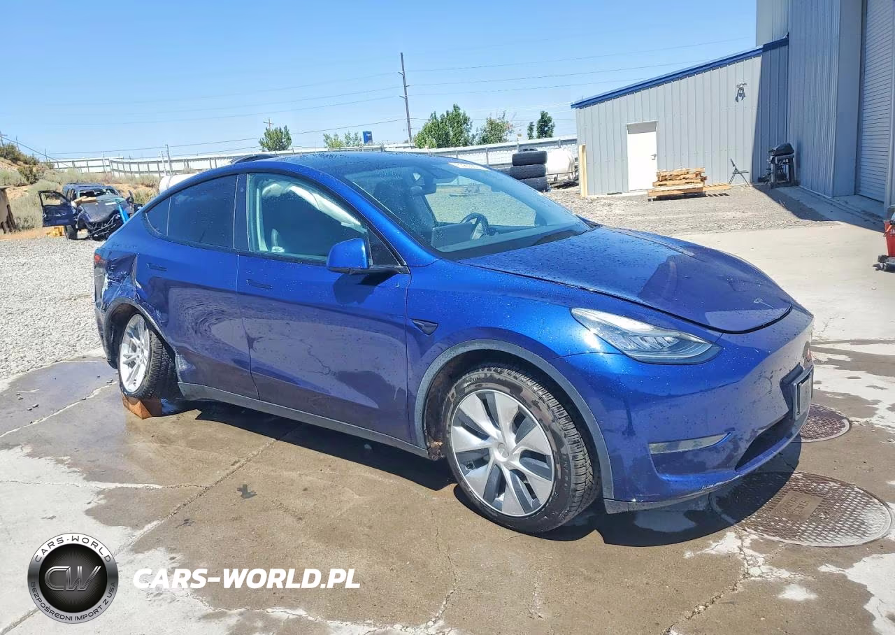 2021 Tesla Model Y VIN:5YJYGDEE9MF060652 - 4