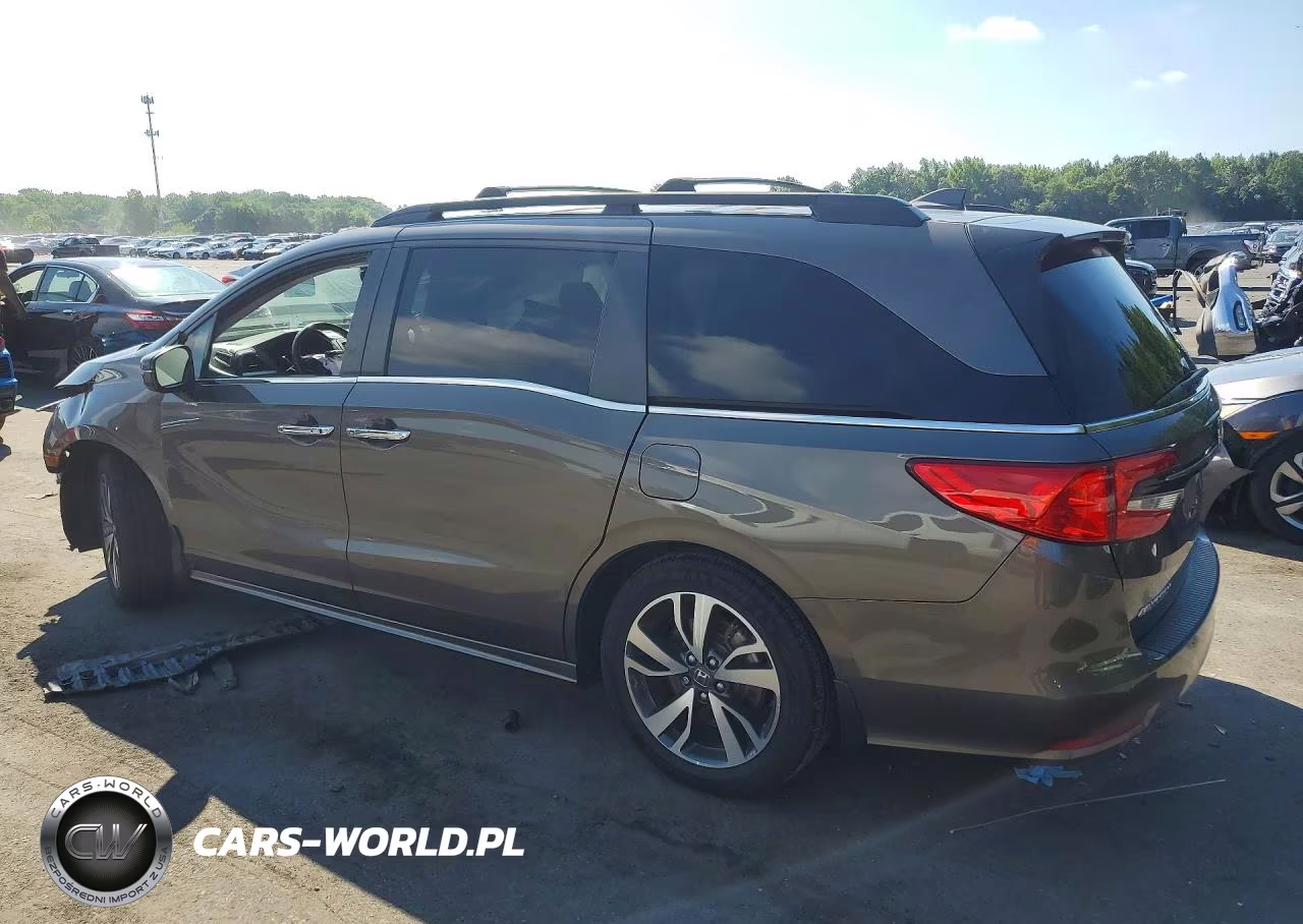 2022 Honda Odyssey Touring VIN:5FNRL6H88NB029024 - 2