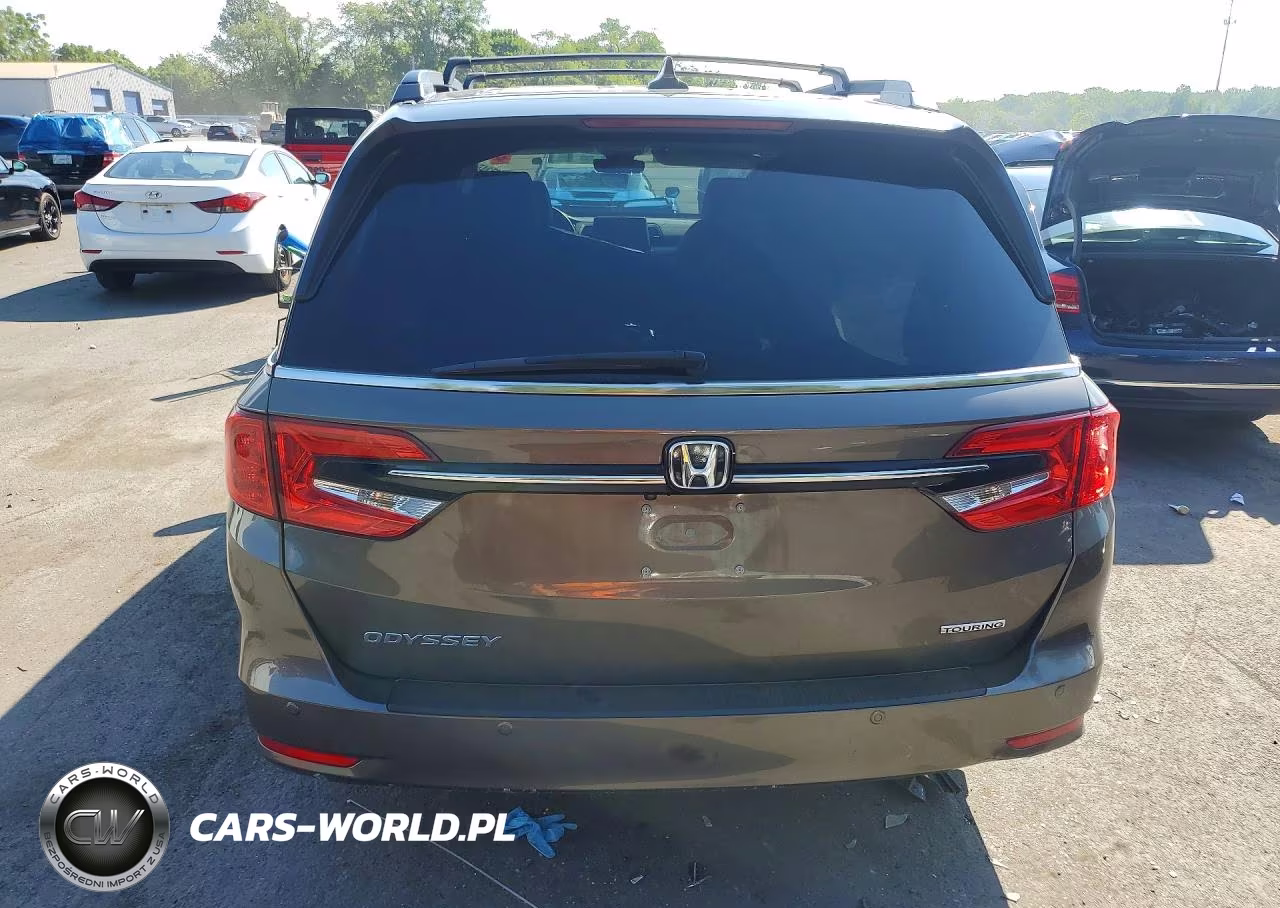 2022 Honda Odyssey Touring VIN:5FNRL6H88NB029024 - 6