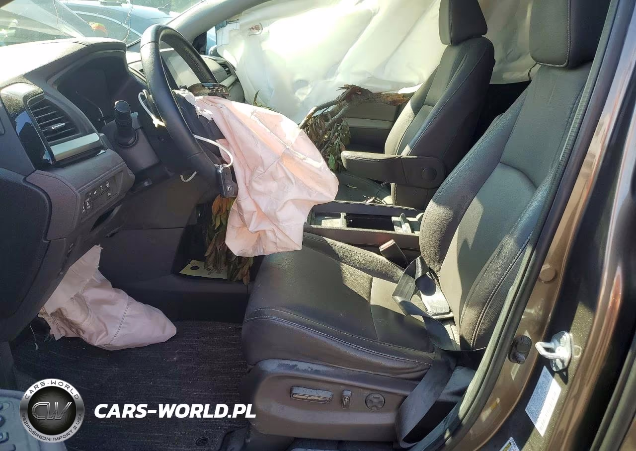 2022 Honda Odyssey Touring VIN:5FNRL6H88NB029024 - 7