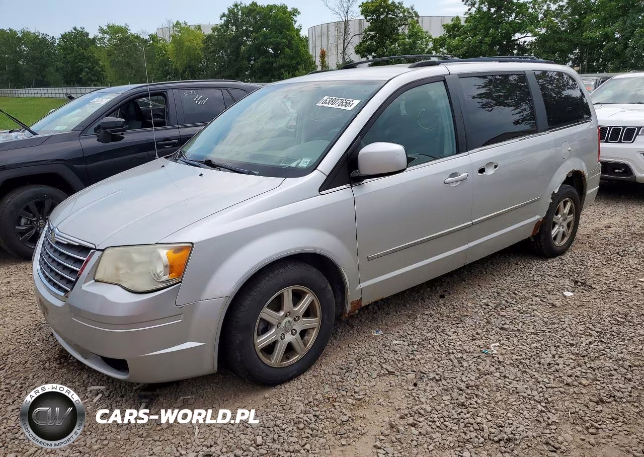 2010 Chrysler Town & Country Touring