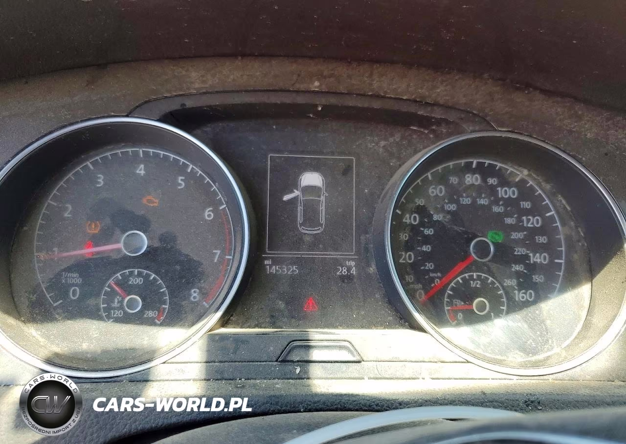 2018 Volkswagen Golf S VIN:3VWG17AU0JM259959 - 9