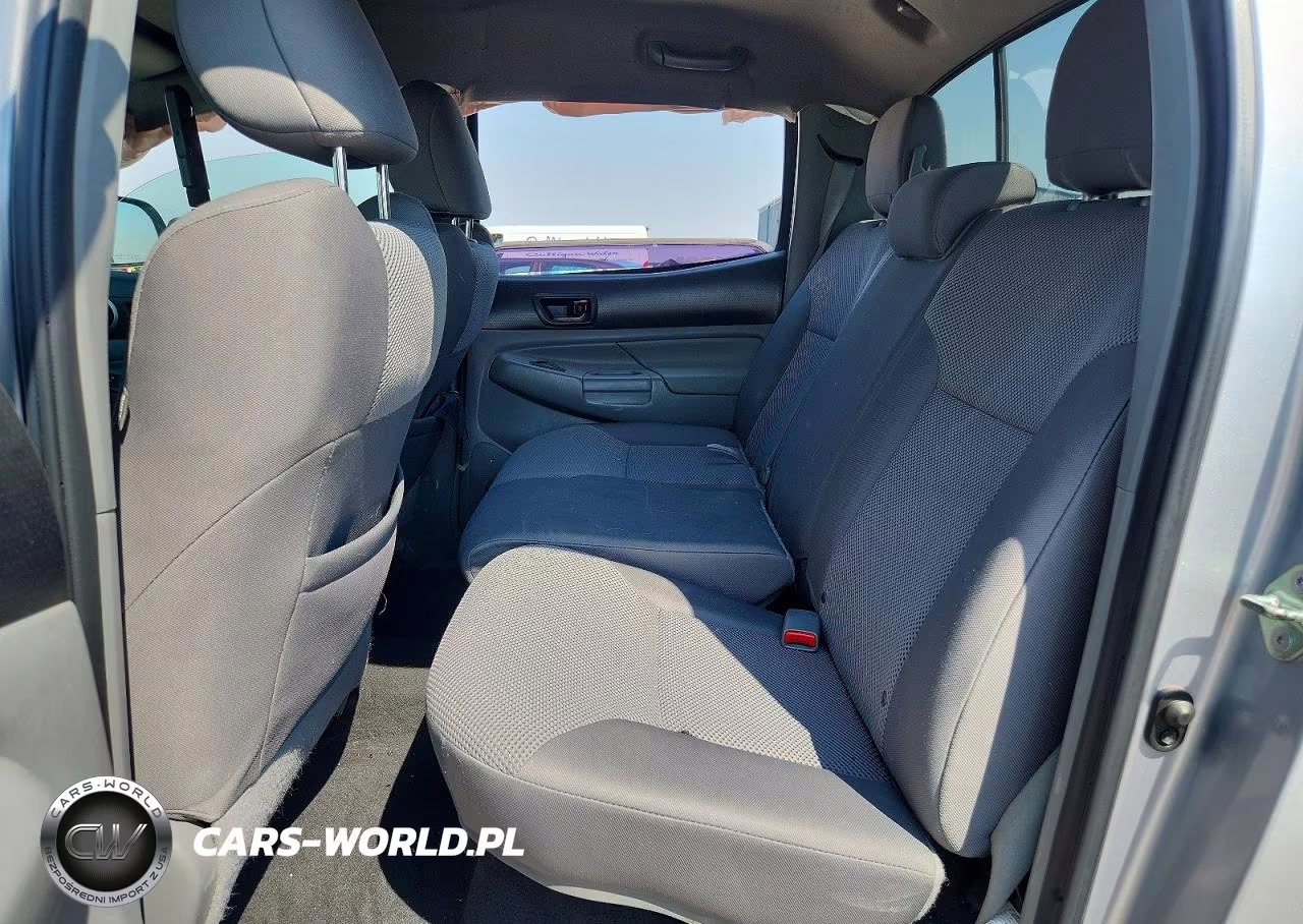 2015 Toyota Tacoma V6 VIN:3TMLU4EN4FM182949 - 10