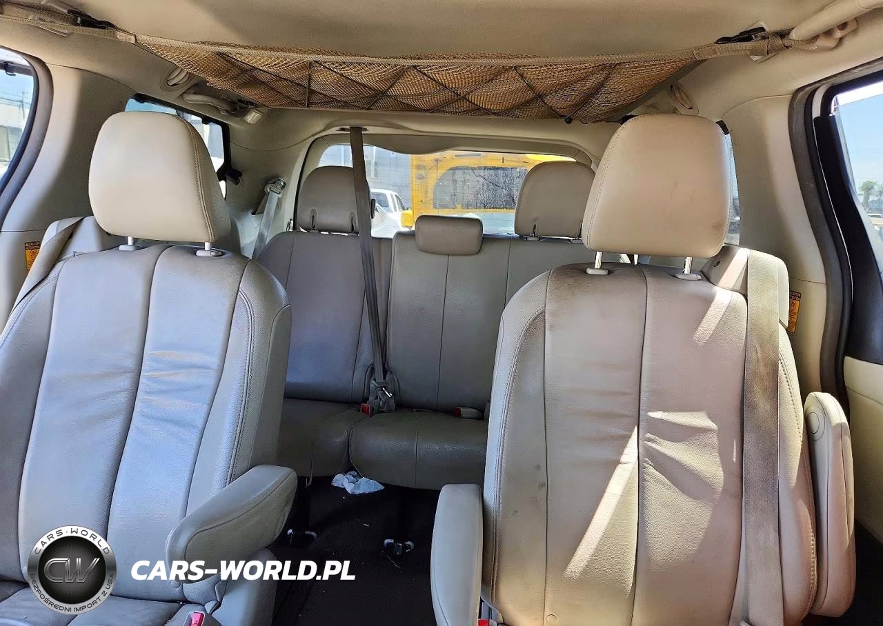 2014 Toyota Sienna Xle 7-Passenger VIN:5TDDK3DC5ES079297 - 10