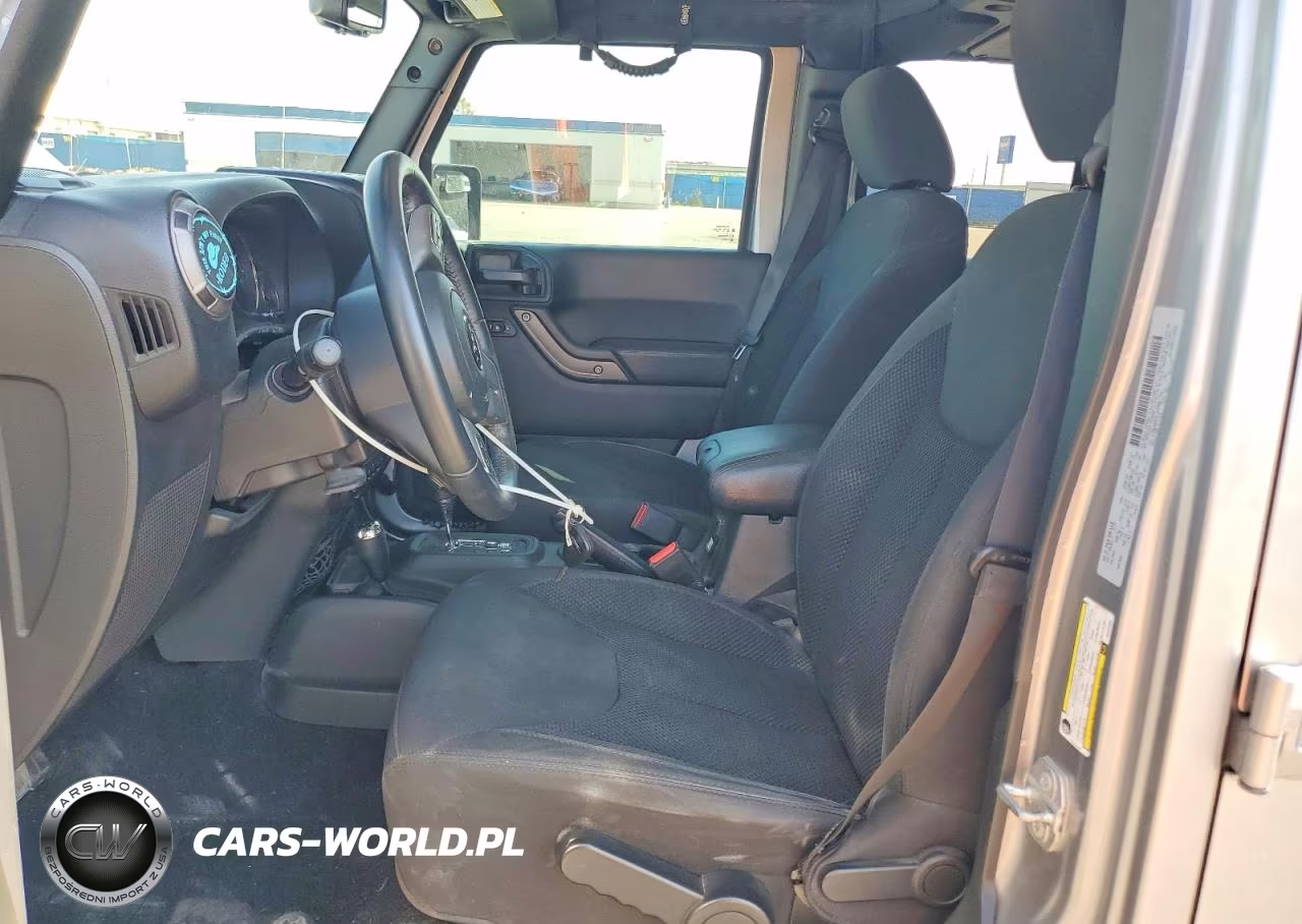 2017 Jeep Wrangler Unlimited Sport VIN:1C4BJWDG5HL642966 - 7