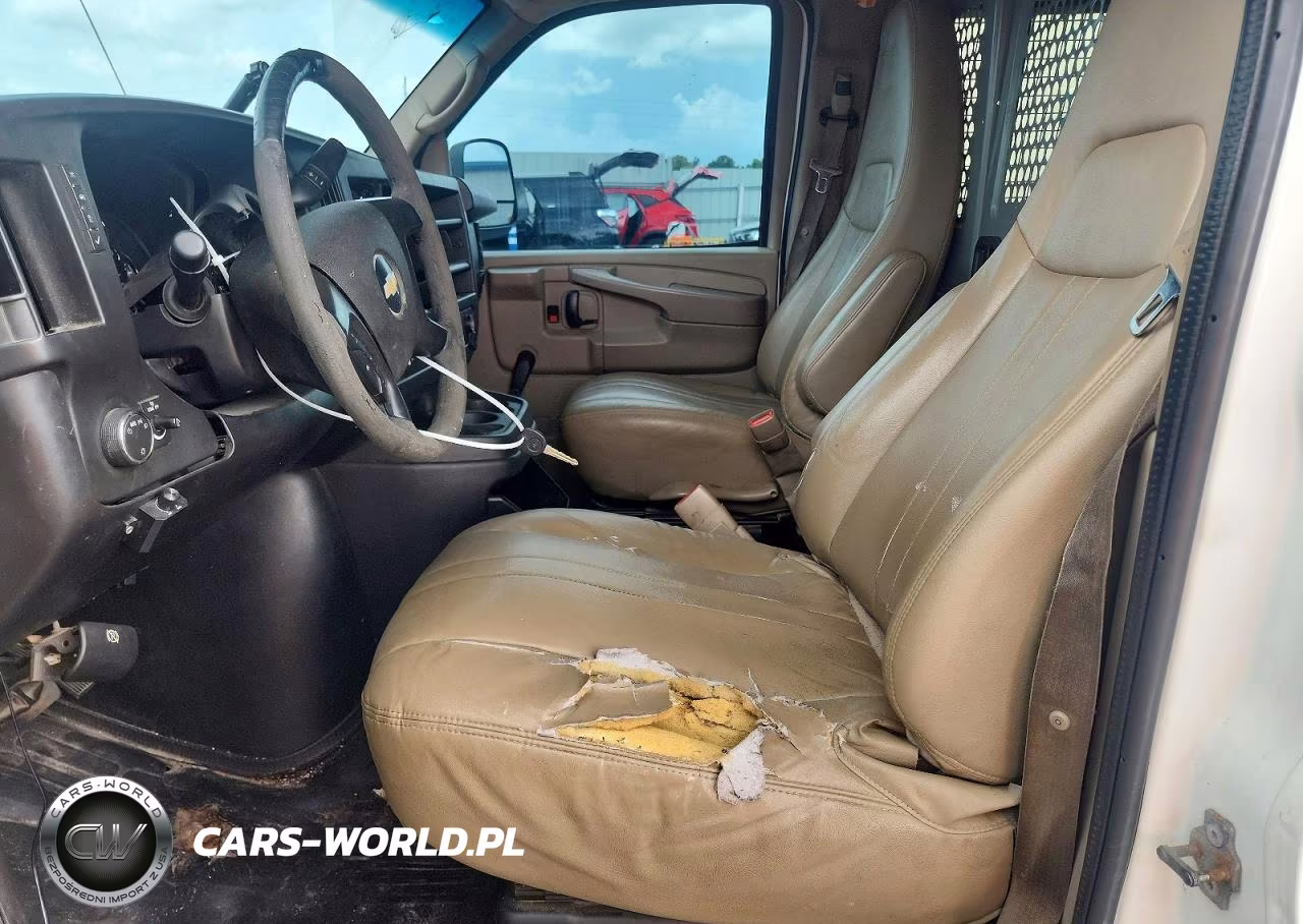 2011 Chevrolet Express G2500 VIN:1GCWGGCG4B1109436 - 7