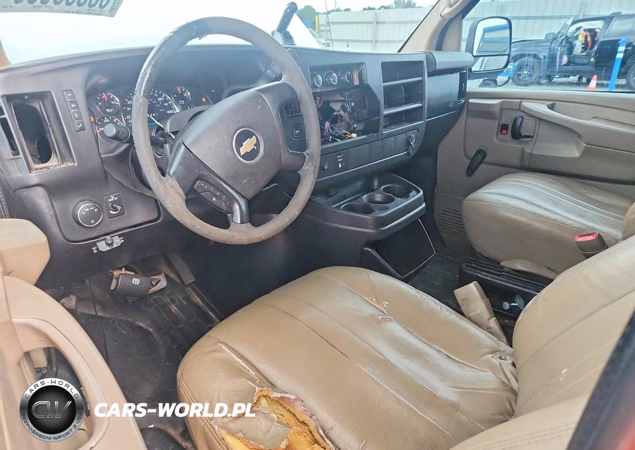 2011 Chevrolet Express G2500 VIN:1GCWGGCG4B1109436 - 8