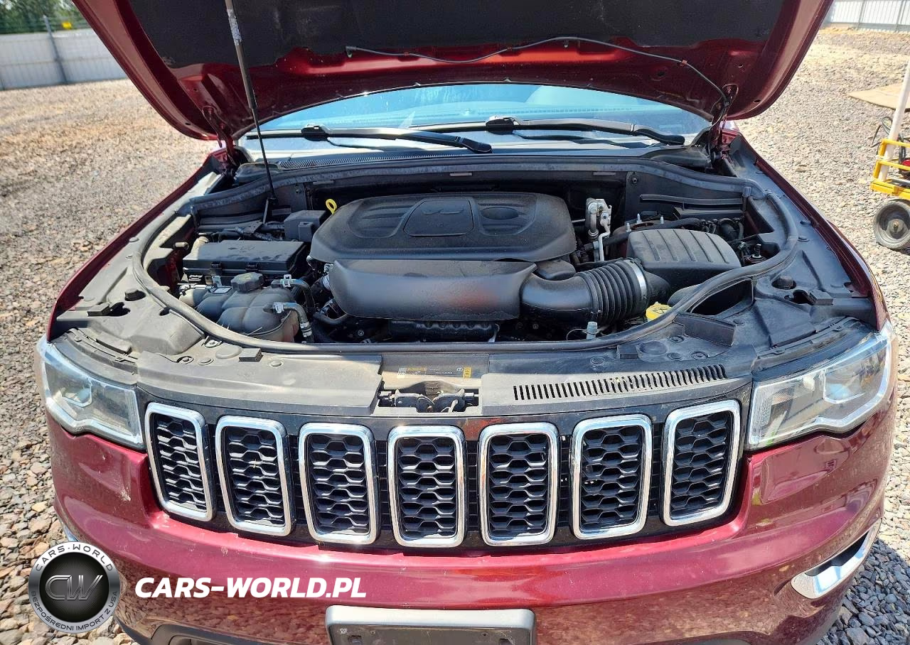 2021 Jeep Grand Cherokee Laredo VIN:1C4RJFAG0MC676648 - 12