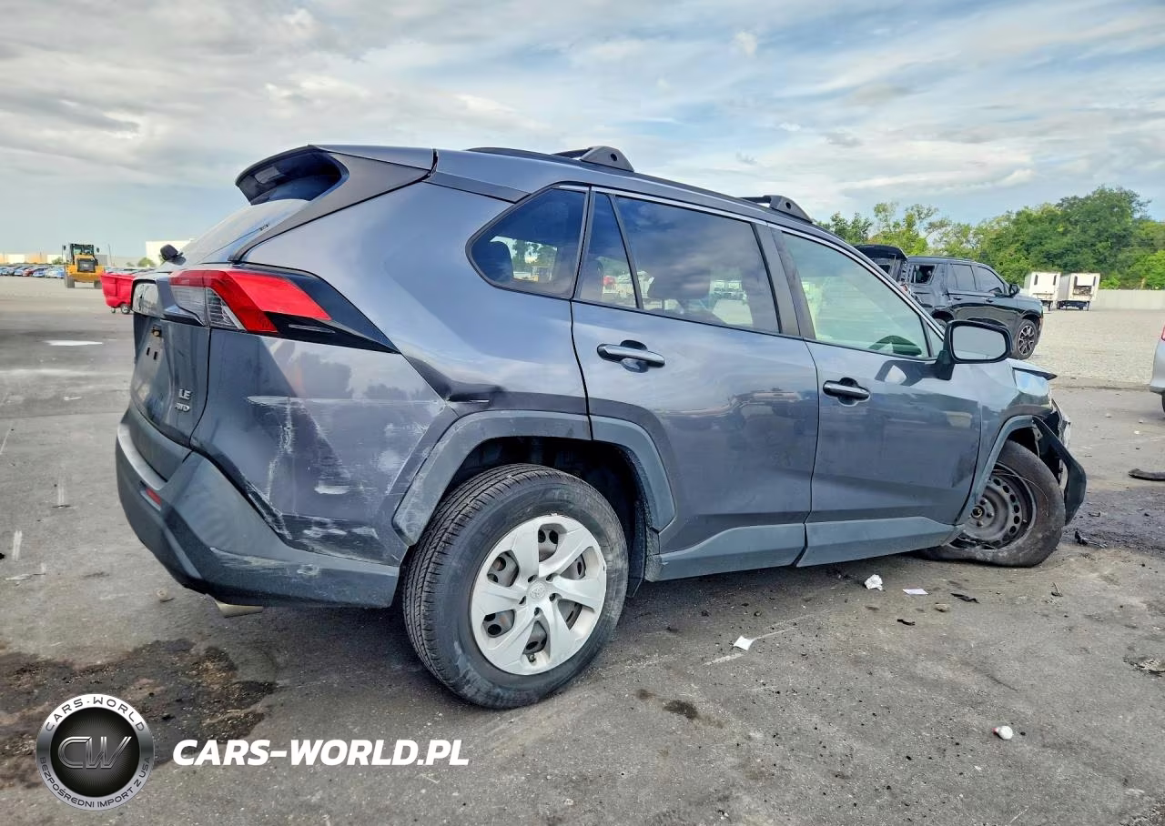 2019 Toyota Rav4 Le VIN:JTMF1RFV4KD018799 - 3